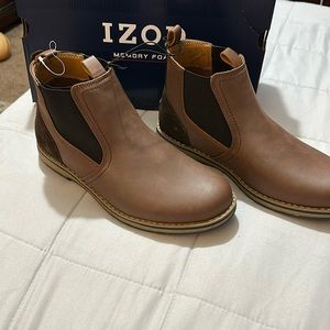 Men’s IZOD boots